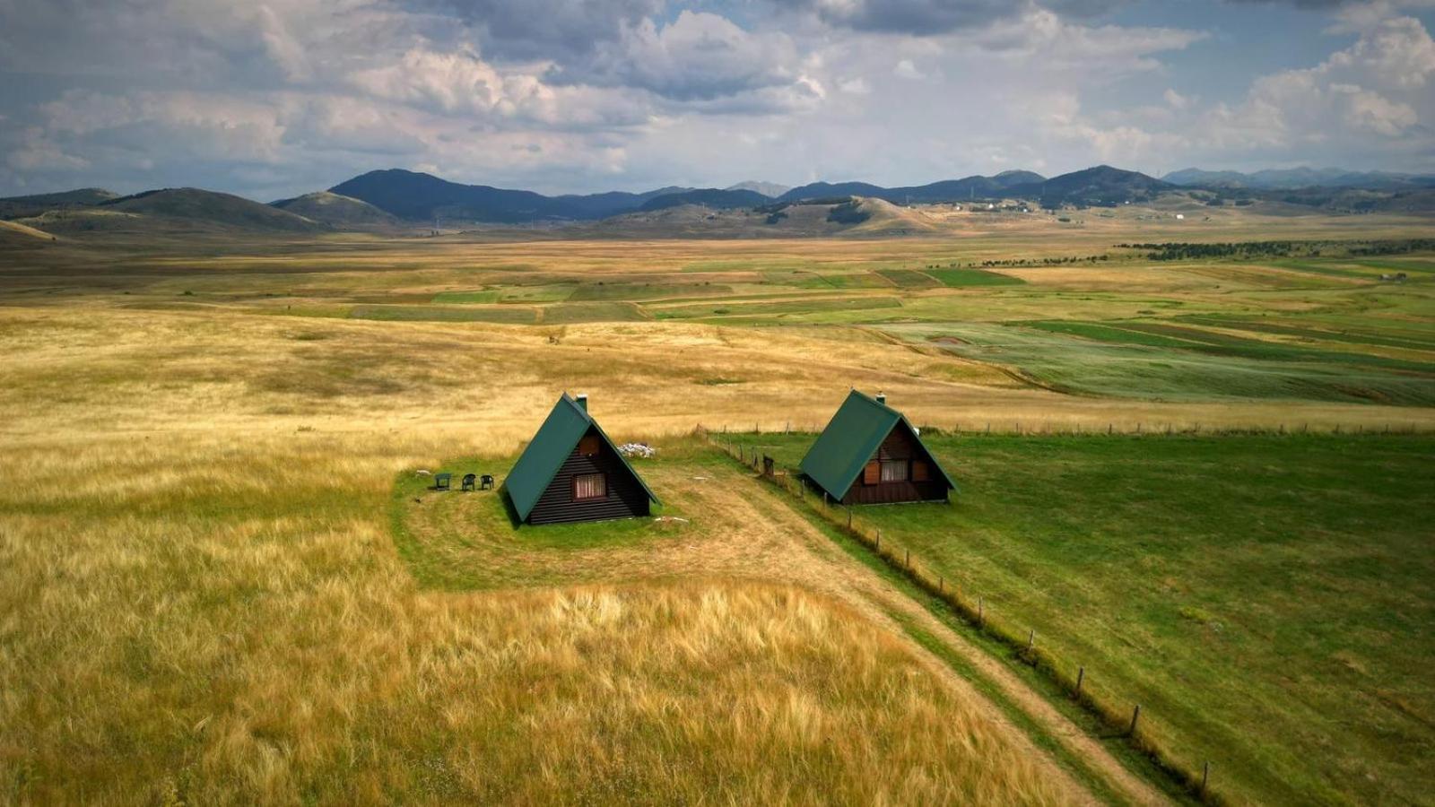 Mountain Peaceful Cottages Жабляк Экстерьер фото